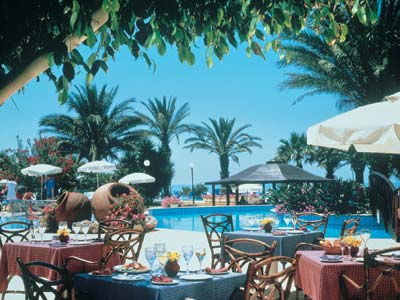 Azia Beach Hotel - Restaurant near the pool