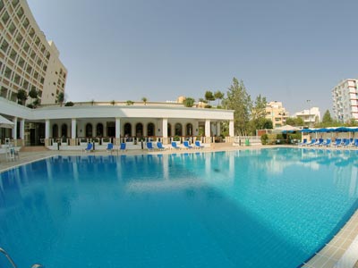 Hilton Cyprus-Pool