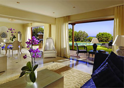 Oh! All Suite Hotel - Private Pool Three Bedroom Maisonette Living Room