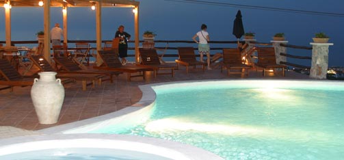 Creta Blue Suites - Pool Bar