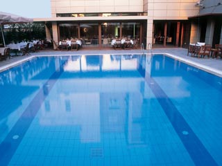 Les Lazaristes Hotel Swimming Pool