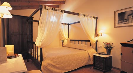 Spilia Village Traditional Hotel - Bedroom