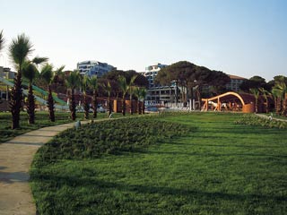 Cornelia De Luxe Resort Garden