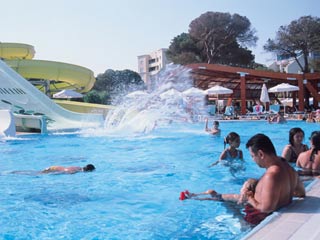 Cornelia De Luxe Resort Swimming Pool
