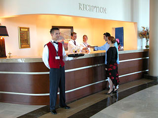 Hotel Kiris Reception