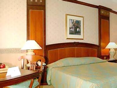 The Metropolitan Palace Hotel - Palace Room