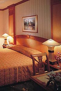 The Metropolitan Palace Hotel - Room
