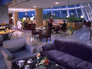 Taj's Palace Hotel Lounge Bar
